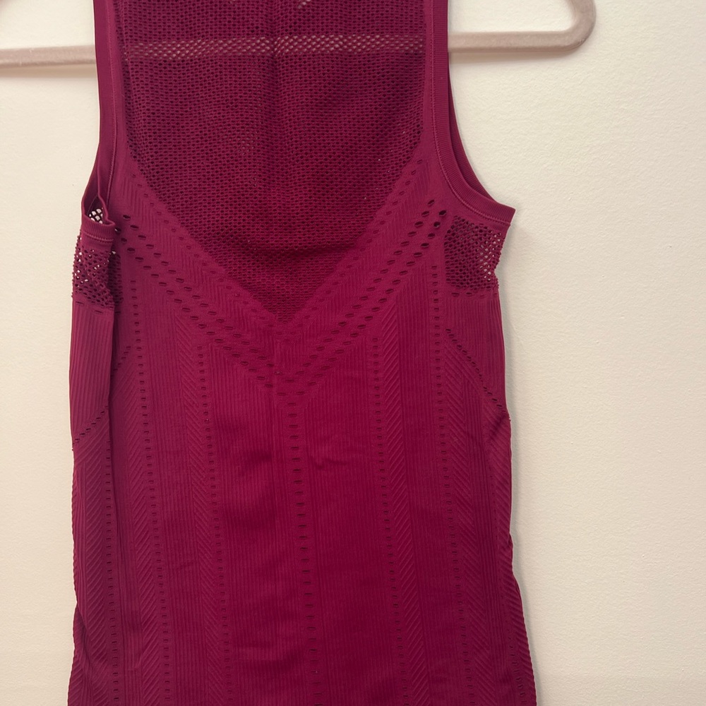 Athleta oxygen tank size XS maroon - Picture 2 of 5